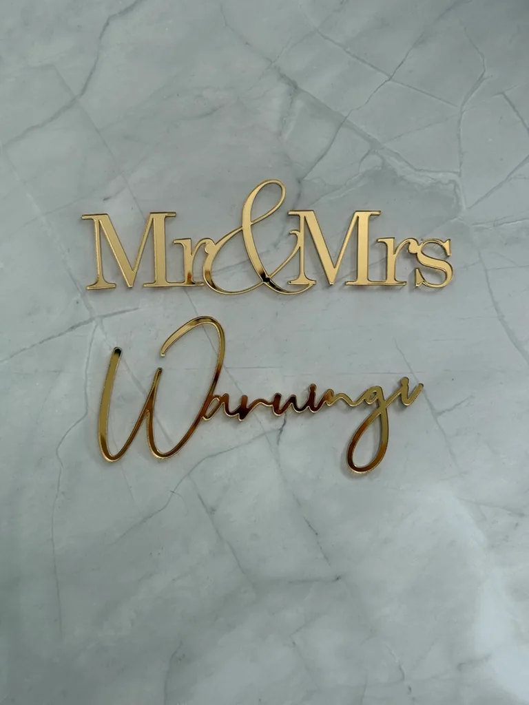 Gold mirror Mr and Mrs Warungi wedding cake topper